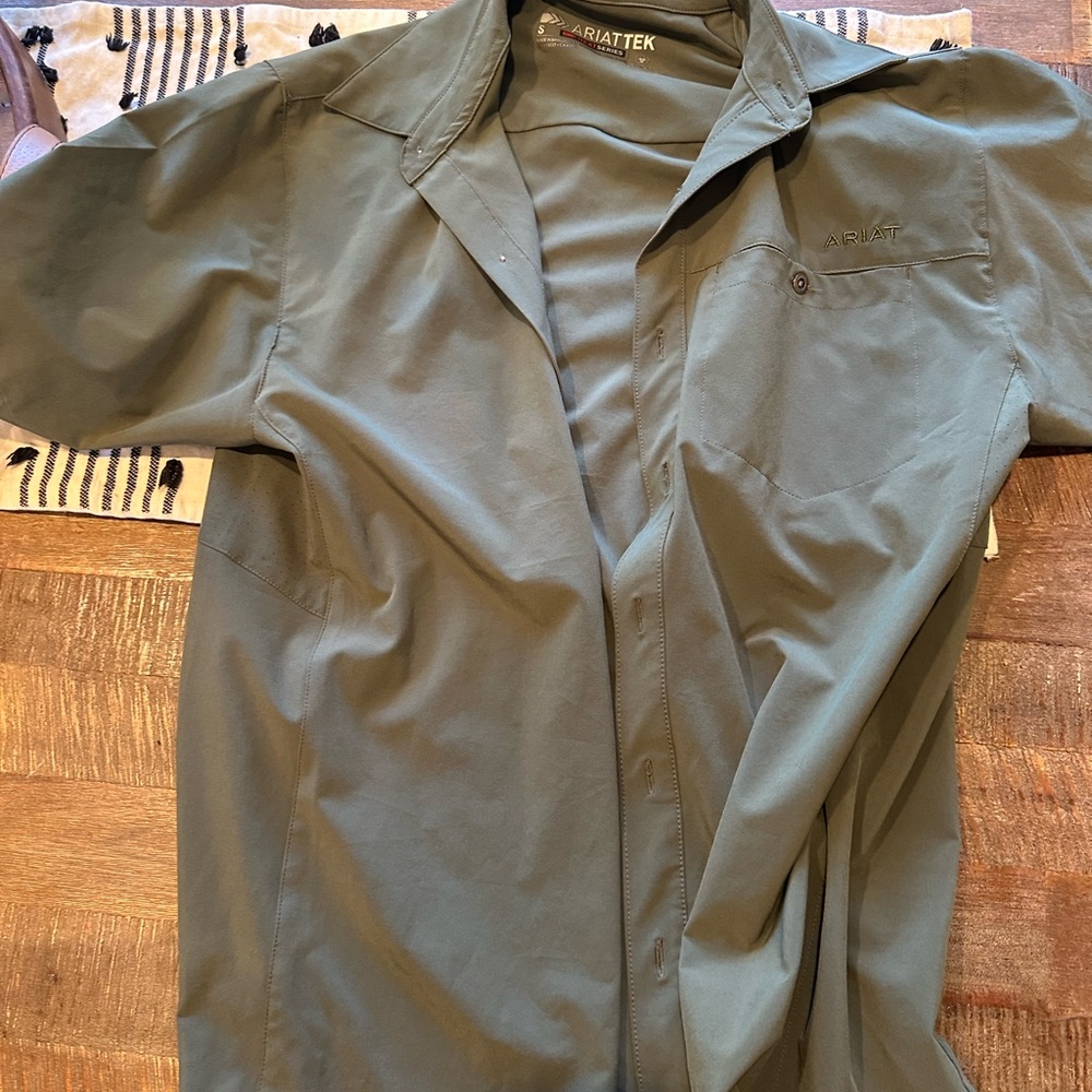 Ariat Green Short Sleeve Shirt